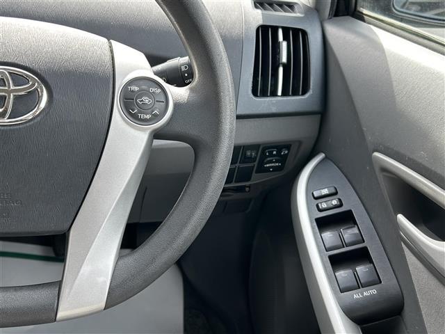 プリウス Ｓ　ディーラー純正ナビ／ＥＴＣ（10枚目）