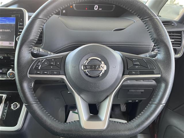 セレナ ハイウェイスター Vセレクション ワンオーナー/全周囲カメラ/2トーン(9枚目)