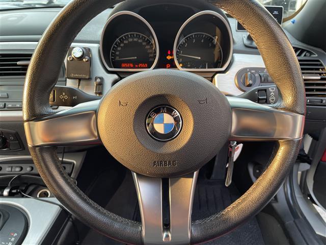 Z4 ロードスター2.5i 赤レザーシート/社外18インチアルミ/社外マフラー(6枚目)