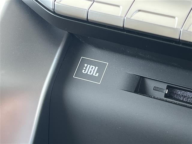 ランドクルーザー ＺＸ　サンルーフ　ＪＢＬ　指紋認証　モデリスタエアロ　クーラーボックス　リアエンター（１１．６型左右モニター）　カープレイ　衝突軽減　レーダークルーズコントロール　レーンキープ　コーナーセンサー（4枚目）