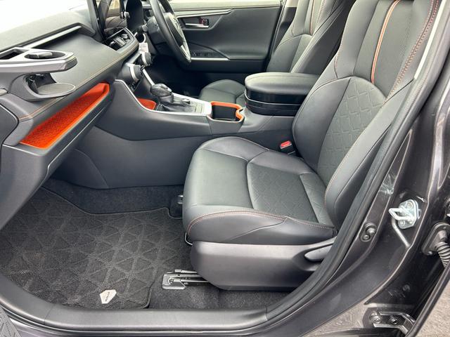 RAV4 アドベンチャー ワンオーナー/モデリスタジャオスフルエアロ/メーカーナビ/バックカメラ/デジタルインナーミラー/ステアリングヒーター/ETC(25枚目)