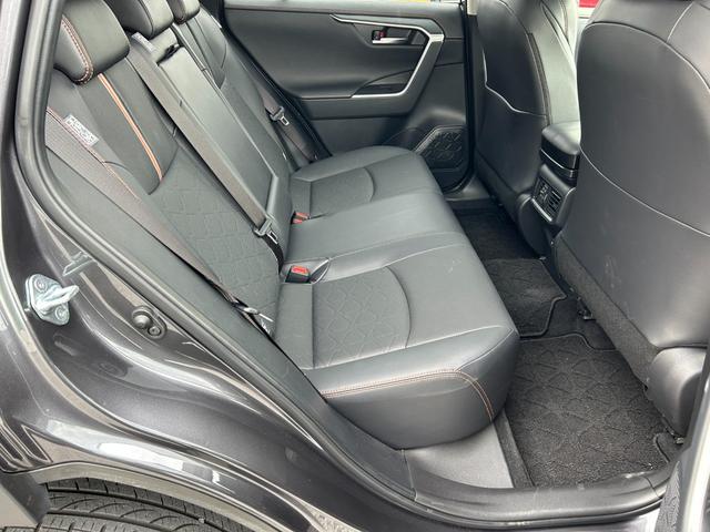 RAV4 アドベンチャー ワンオーナー/モデリスタジャオスフルエアロ/メーカーナビ/バックカメラ/デジタルインナーミラー/ステアリングヒーター/ETC(28枚目)
