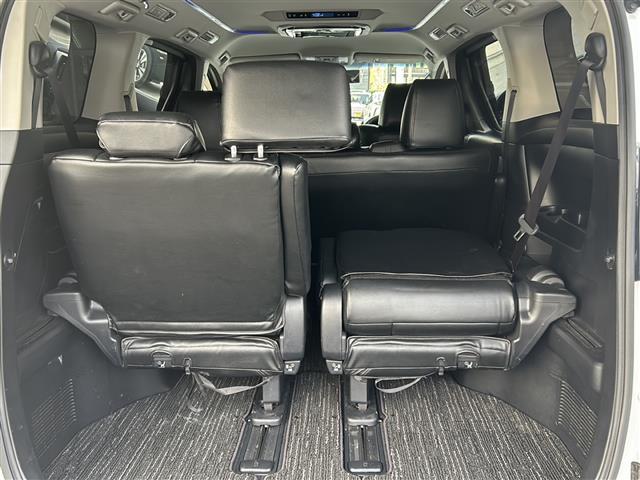 アルファード ２．５Ｓ　ＡＬＰＩＮＥナビ／フリップダウンモニター／バックカメラ／両側パワースライドドア／シートカバー／バックカメラ／クリアランスソナー／ドライブレコーダー／ＥＴＣ（24枚目）