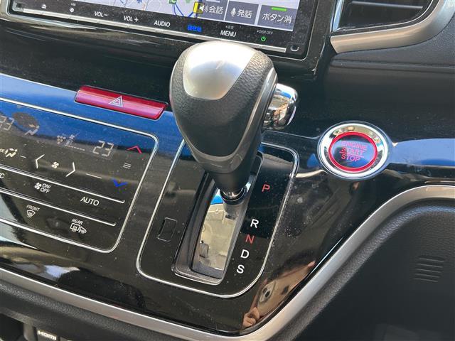 オデッセイ アブソルート・EXホンダセンジング 純正メーカーナビ/両側パワースライドドア/レーンキープ/レーダークルーズコントロール/コーナーセンサー/横滑り防止/ETC2.0/ステアリングスイッチ/ブラインドスポットモニター/360度カメラ(7枚目)