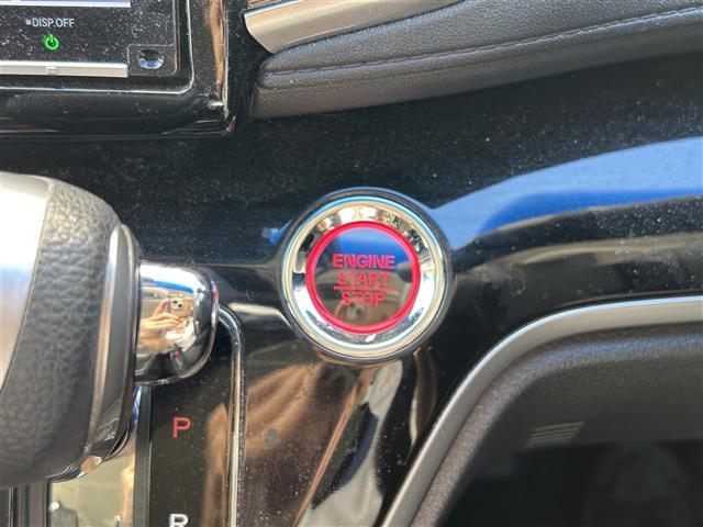 オデッセイ アブソルート・EXホンダセンジング 純正メーカーナビ/両側パワースライドドア/レーンキープ/レーダークルーズコントロール/コーナーセンサー/横滑り防止/ETC2.0/ステアリングスイッチ/ブラインドスポットモニター/360度カメラ(8枚目)