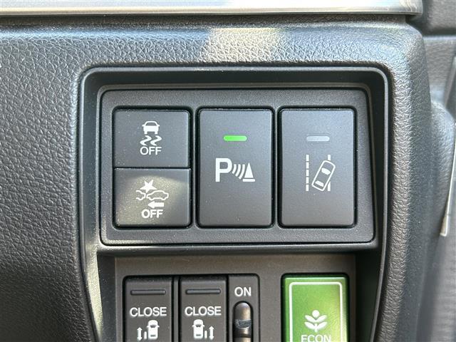 オデッセイ アブソルート・EXホンダセンジング 純正メーカーナビ/両側パワースライドドア/レーンキープ/レーダークルーズコントロール/コーナーセンサー/横滑り防止/ETC2.0/ステアリングスイッチ/ブラインドスポットモニター/360度カメラ(17枚目)