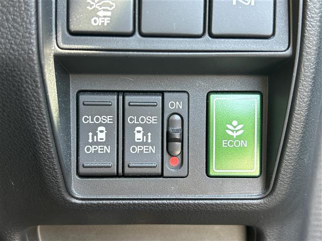 オデッセイ アブソルート・EXホンダセンジング 純正メーカーナビ/両側パワースライドドア/レーンキープ/レーダークルーズコントロール/コーナーセンサー/横滑り防止/ETC2.0/ステアリングスイッチ/ブラインドスポットモニター/360度カメラ(18枚目)