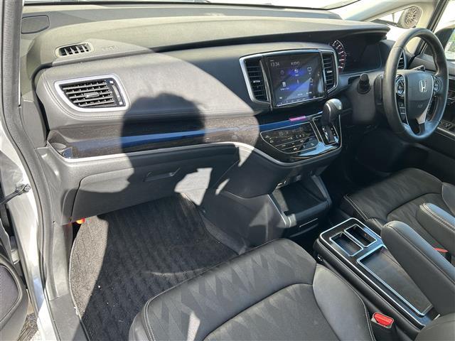 オデッセイ アブソルート・EXホンダセンジング 純正メーカーナビ/両側パワースライドドア/レーンキープ/レーダークルーズコントロール/コーナーセンサー/横滑り防止/ETC2.0/ステアリングスイッチ/ブラインドスポットモニター/360度カメラ(24枚目)