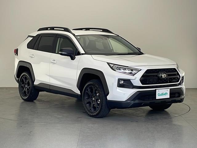 ＲＡＶ４ アドベンチャー　オフロードパッケージＩＩ　純正ナビ（ＡＭ・ＦＭ・ＴＶ・ＢＴ・ＵＳＢ）／バックカメラ／ウィンカーミラー／クルーズコントロール／ＥＴＣ２．０／シートベンチレーション／シートヒーター／ステアリングヒーター／パワーシート（2枚目）