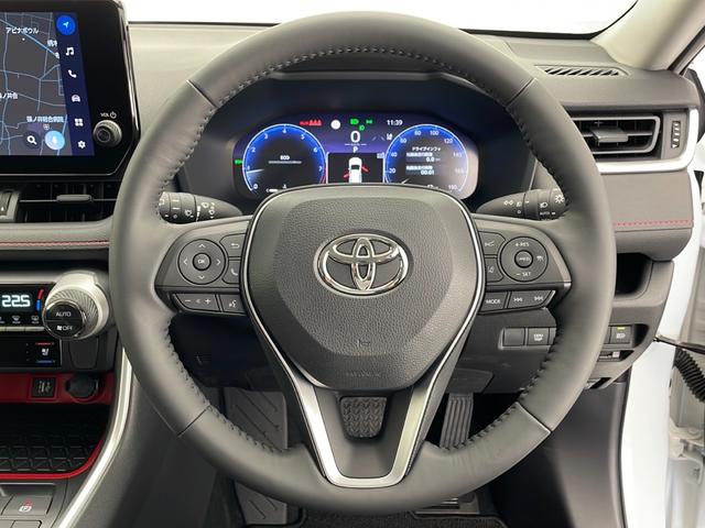 ＲＡＶ４ アドベンチャー　オフロードパッケージＩＩ　純正ナビ（ＡＭ・ＦＭ・ＴＶ・ＢＴ・ＵＳＢ）／バックカメラ／ウィンカーミラー／クルーズコントロール／ＥＴＣ２．０／シートベンチレーション／シートヒーター／ステアリングヒーター／パワーシート（10枚目）