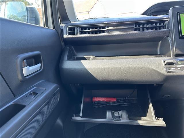ワゴンＲ ハイブリッドＦＺ　４ＷＤ　純正メモリナビ　フルセグテレビ　全方位カメラ　バックカメラ　Ｂｌｕｅｔｏｏｔｈ　シートヒーター　オートライト　ヘッドアップディスプレイ　アイドリングストップ　ＥＴＣ　純正１４インチＡＷ（18枚目）