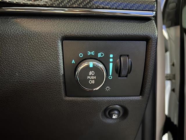 ジープ・グランドチェロキー ＳＲＴ８　ＨＤＤナビ　Ｂｌｕｅｔｏｏｔｈ　フルセグテレビ　バックカメラ　サンルーフ　ブレンボ製ブレーキキャリパー　ステアリングヒーター　シートヒーター　シートクーラー　電動シート　ＥＴＣ　純正２０インチアルミ（15枚目）