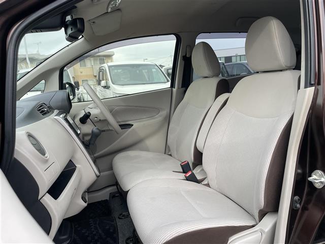 デイズ X エマージェンシーブレーキ アラウンドビューモニター スマートキー×2 社外SDナビ ワンセグ プッシュスタート ウィンカーミラー Wエアバッグ(5枚目)