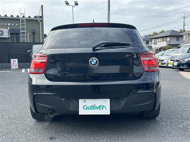 1シリーズ 116i Mスポーツ 純正ナビ(CD、DVD)/ETC/純正アルミ/ターボ/スペアキー/クルーズコントロール/フロアマット/LEDヘッド/取扱説明書/MTモード付AT(4枚目)