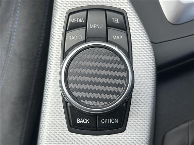 1シリーズ 116i Mスポーツ 純正ナビ(CD、DVD)/ETC/純正アルミ/ターボ/スペアキー/クルーズコントロール/フロアマット/LEDヘッド/取扱説明書/MTモード付AT(21枚目)