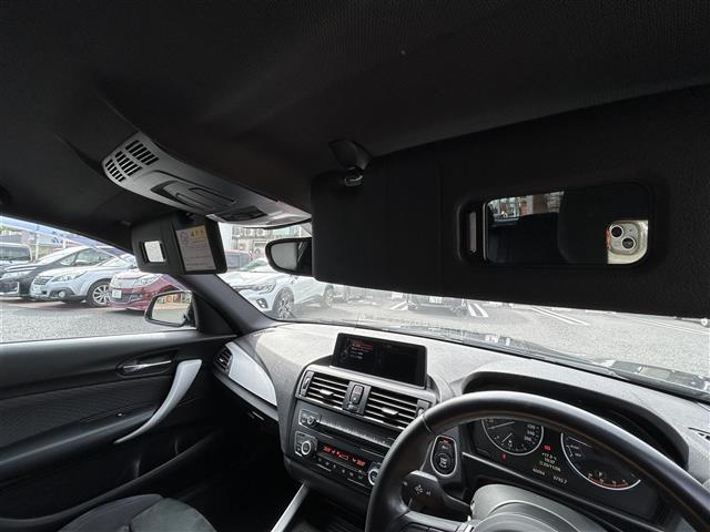 1シリーズ 116i Mスポーツ 純正ナビ(CD、DVD)/ETC/純正アルミ/ターボ/スペアキー/クルーズコントロール/フロアマット/LEDヘッド/取扱説明書/MTモード付AT(26枚目)