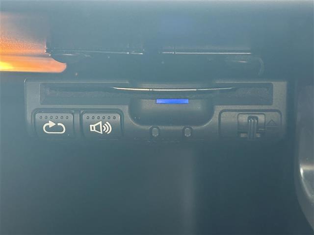 1シリーズ 116i Mスポーツ 純正ナビ(CD、DVD)/ETC/純正アルミ/ターボ/スペアキー/クルーズコントロール/フロアマット/LEDヘッド/取扱説明書/MTモード付AT(27枚目)