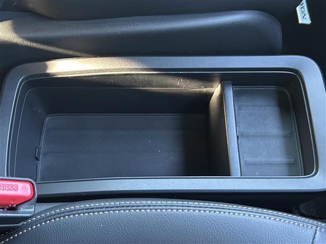 ステップワゴン e:HEVスパーダ プレミアムライン 純正ナビ(Bluetooth、CD、DVD、フルセグTV)/全方位カメラ/ETC/前後ドラレコ/USB入力端子/シートヒーター(二列目まで)/両側パワスラ/クリアランスソナー/電動リアゲート(26枚目)