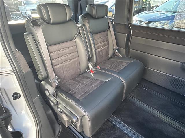 ステップワゴン e:HEVスパーダ プレミアムライン 純正ナビ(Bluetooth、CD、DVD、フルセグTV)/全方位カメラ/ETC/前後ドラレコ/USB入力端子/シートヒーター(二列目まで)/両側パワスラ/クリアランスソナー/電動リアゲート(30枚目)