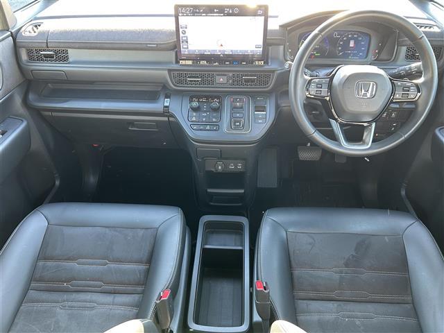 ステップワゴン e:HEVスパーダ プレミアムライン 純正ナビ(Bluetooth、CD、DVD、フルセグTV)/全方位カメラ/ETC/前後ドラレコ/USB入力端子/シートヒーター(二列目まで)/両側パワスラ/クリアランスソナー/電動リアゲート(42枚目)