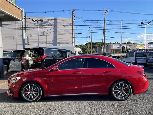 CLAクラス CLA45 4マチック パノラミックスライディングルーフAMGスカッフプレートBSM純正ドラレコメモリナビフルセグテレビバックカメラウィンカーミラープッシュスタートAMGブレーキパット前席パワーシート(メモリー機能付き)(6枚目)