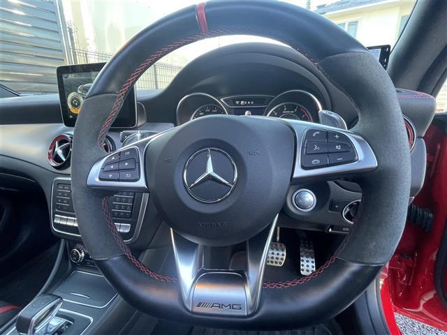 CLAクラス CLA45 4マチック パノラミックスライディングルーフAMGスカッフプレートBSM純正ドラレコメモリナビフルセグテレビバックカメラウィンカーミラープッシュスタートAMGブレーキパット前席パワーシート(メモリー機能付き)(9枚目)