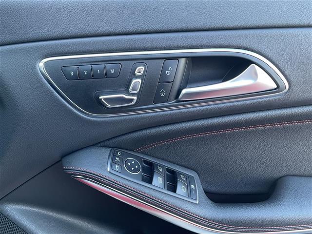 CLAクラス CLA45 4マチック パノラミックスライディングルーフAMGスカッフプレートBSM純正ドラレコメモリナビフルセグテレビバックカメラウィンカーミラープッシュスタートAMGブレーキパット前席パワーシート(メモリー機能付き)(22枚目)