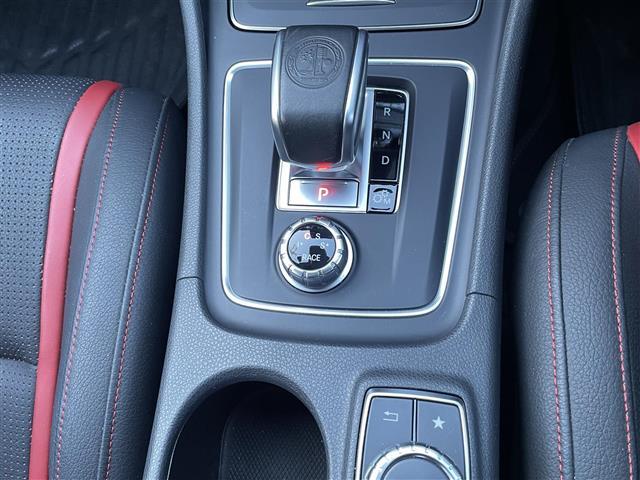 CLAクラス CLA45 4マチック パノラミックスライディングルーフAMGスカッフプレートBSM純正ドラレコメモリナビフルセグテレビバックカメラウィンカーミラープッシュスタートAMGブレーキパット前席パワーシート(メモリー機能付き)(24枚目)