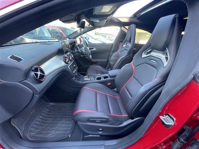 CLAクラス CLA45 4マチック パノラミックスライディングルーフAMGスカッフプレートBSM純正ドラレコメモリナビフルセグテレビバックカメラウィンカーミラープッシュスタートAMGブレーキパット前席パワーシート(メモリー機能付き)(29枚目)