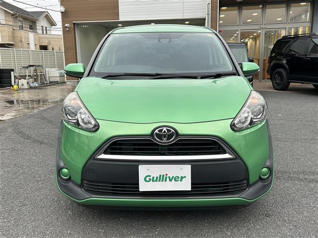 シエンタ G 純正ナビ(Bluetooth、CD、DVD、TV)/バックカメラ/ETC/前後ドラレコ/ワンオーナー/スペアキー1本/両側パワスラ/純正フロアマット/保証書/取扱説明書/ナビ取扱説明書/三列シート(3枚目)