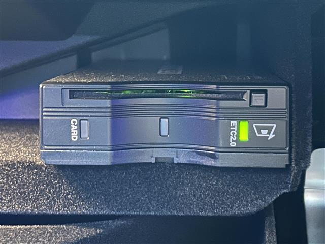 ＧＬＣ ｄ　４マチック　クーペ　スポーツラインＥＤ　純正ナビ（Ｂｌｕｅｔｏｏｔｈ、フルセグＴＶ）／全方位カメラ／ＥＴＣ２．０／４ＷＤ／ワンオーナー／スペアキー１本／電動リアゲート／純正アルミ／レザーシート／Ｄ＋Ｎ席パワーシート／Ｄ＋Ｎ席シートヒーター（14枚目）