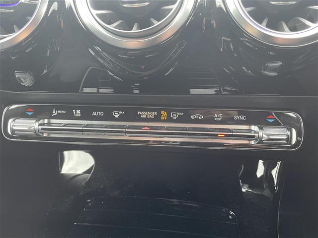 ＣＬＡクラス ＣＬＡ２００ｄ　純正ナビ（Ｂｌｕｅｔｏｏｔｈ、フルセグＴＶ）／全方位カメラ／ＥＴＣ／ワンオーナー／前後ドラレコ／スペアキー／追従走行有クルコン／ＵＳＢ入力端子／電動リア／Ｄ＋Ｎ席パワーシート／Ｄ＋Ｎ席シートヒーター（13枚目）