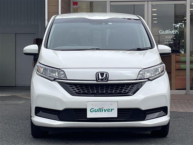 フリード Ｇ・ホンダセンシング　社外ナビ（Ｂｌｕｅｔｏｏｔｈ、ＣＤ、ＤＶＤ、フルセグＴＶ）／バックカメラ／ＥＴＣ／前ドラレコ／スペアキー／両側パワスラ／追従走行有クルコン／純正フロアマット／社外アルミ／ＬＥＤヘッド／ＵＳＢ入力端子（2枚目）