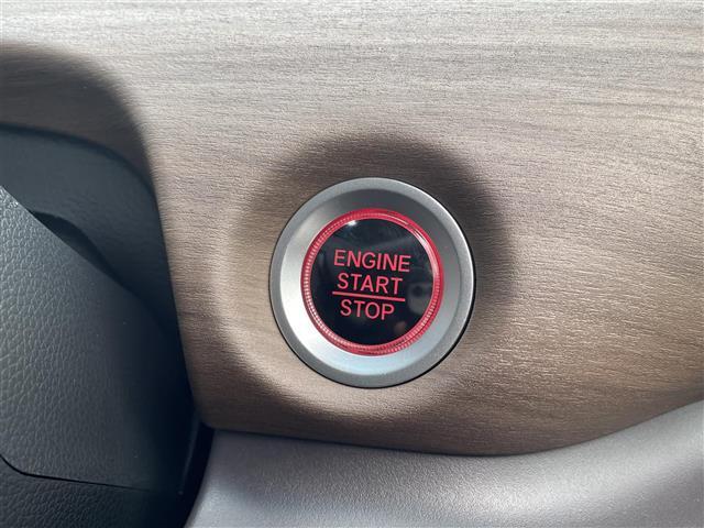 フリード Ｇ・ホンダセンシング　社外ナビ（Ｂｌｕｅｔｏｏｔｈ、ＣＤ、ＤＶＤ、フルセグＴＶ）／バックカメラ／ＥＴＣ／前ドラレコ／スペアキー／両側パワスラ／追従走行有クルコン／純正フロアマット／社外アルミ／ＬＥＤヘッド／ＵＳＢ入力端子（17枚目）