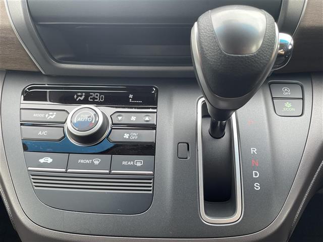 フリード Ｇ・ホンダセンシング　社外ナビ（Ｂｌｕｅｔｏｏｔｈ、ＣＤ、ＤＶＤ、フルセグＴＶ）／バックカメラ／ＥＴＣ／前ドラレコ／スペアキー／両側パワスラ／追従走行有クルコン／純正フロアマット／社外アルミ／ＬＥＤヘッド／ＵＳＢ入力端子（18枚目）