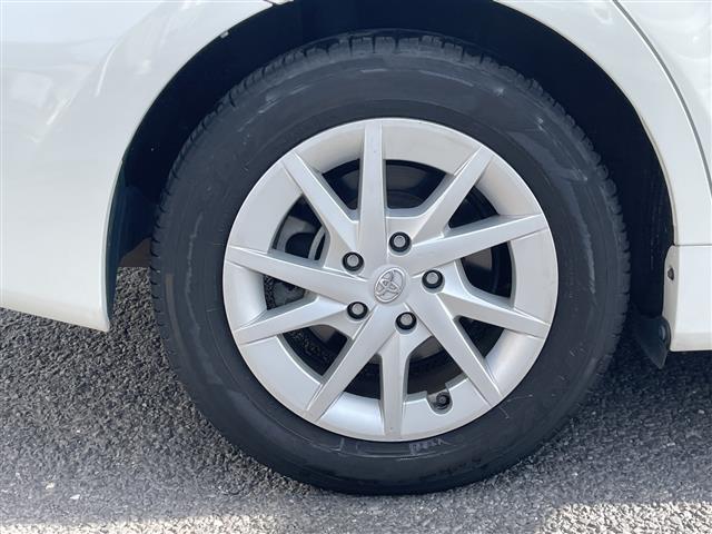 プリウスアルファ Ｇ　純正ナビ【ＤＴＶ／ＣＤ／ＤＶＤ／ＳＤ／ＳＤ　ＲＥＣ／ＢＴ】　パワーシート　クルーズコントロール　前後ドライブレコーダー　バックカメラ　ＥＴＣ　スマートキー　スペアキー×１　プッシュスタート　オートライ（12枚目）