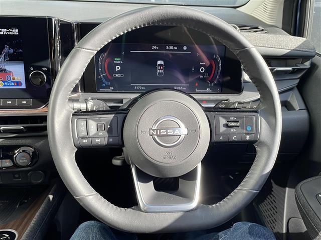 オーラ Ｇ　ワンオーナー　純正メモリナビ・ＦＭ／ＡＭ／Ｂｌｕｅｔｏｏｔｈ・フルセグテレビ　ＥＴＣ２．０　全周囲カメラ　バックカメラ　デジタルインナーミラー　ワイヤレス充電器　革巻きステアリング（8枚目）