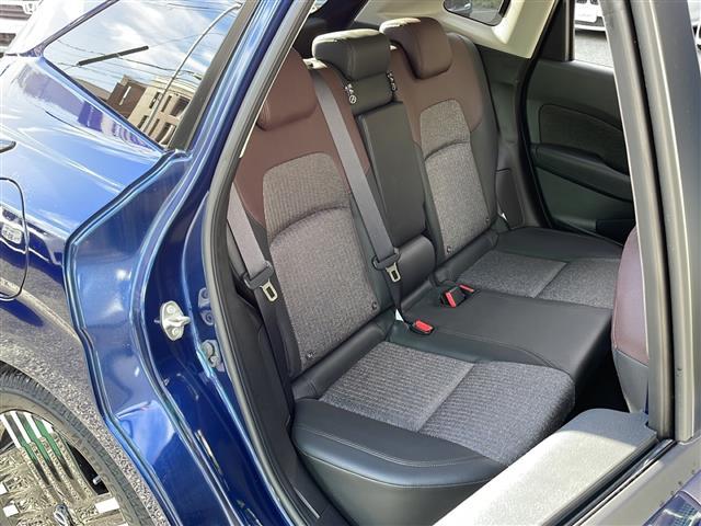 オーラ Ｇ　ワンオーナー　純正メモリナビ・ＦＭ／ＡＭ／Ｂｌｕｅｔｏｏｔｈ・フルセグテレビ　ＥＴＣ２．０　全周囲カメラ　バックカメラ　デジタルインナーミラー　ワイヤレス充電器　革巻きステアリング（25枚目）