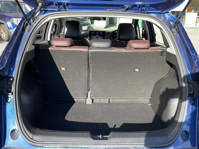 オーラ Ｇ　ワンオーナー　純正メモリナビ・ＦＭ／ＡＭ／Ｂｌｕｅｔｏｏｔｈ・フルセグテレビ　ＥＴＣ２．０　全周囲カメラ　バックカメラ　デジタルインナーミラー　ワイヤレス充電器　革巻きステアリング（28枚目）