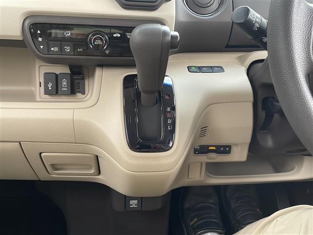 Ｎ－ＢＯＸ Ｇ・ＥＸホンダセンシング　純正メモリナビ（ＶＸＭ－１８４ＶＦｉ）・ＤＶＤ／ＣＤ／ＦＭ／ＡＭ／Ｂｌｕｅｔｏｏｔｈ・フルセグテレビ　ＥＴＣ　前後ドライブレコーダー　バックカメラ　衝突軽減ブレーキ　レーンキープアシスト（19枚目）