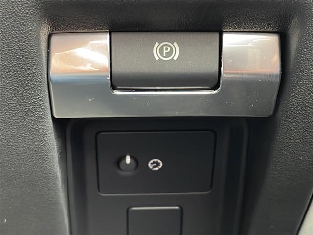 ディフェンダー １１０ダブルオーエディション　特別仕様車　００７Ｅｄｉｔｉｏｎ　ワンオーナー　純正メモリナビ・ＦＭ／ＡＭ／Ｂｌｕｅｔｏｏｔｈ　ＥＴＣ　ドライブレコーダー　バックカメラ　全周囲カメラ　レーンキープアシスト　クルーズコントロール（14枚目）