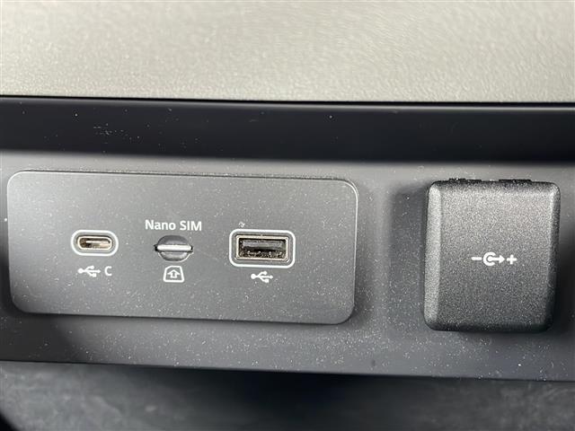 ディフェンダー １１０ダブルオーエディション　特別仕様車　００７Ｅｄｉｔｉｏｎ　ワンオーナー　純正メモリナビ・ＦＭ／ＡＭ／Ｂｌｕｅｔｏｏｔｈ　ＥＴＣ　ドライブレコーダー　バックカメラ　全周囲カメラ　レーンキープアシスト　クルーズコントロール（20枚目）