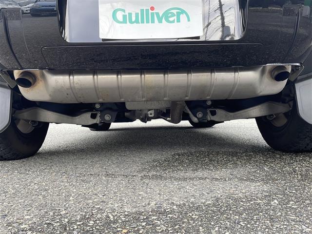 ディフェンダー １１０ダブルオーエディション　特別仕様車　００７Ｅｄｉｔｉｏｎ　ワンオーナー　純正メモリナビ・ＦＭ／ＡＭ／Ｂｌｕｅｔｏｏｔｈ　ＥＴＣ　ドライブレコーダー　バックカメラ　全周囲カメラ　レーンキープアシスト　クルーズコントロール（43枚目）