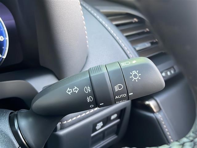 アルファード Z ワンオーナー 純正14インチディスプレイオーディオ パワーシート シートヒーター シートベンチレーション ステアリングヒーター 両側パワースライドドア パワーバックドア ワイヤレス充電 ETC2.0(13枚目)