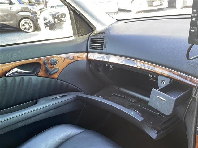 Eクラス E300(8枚目)