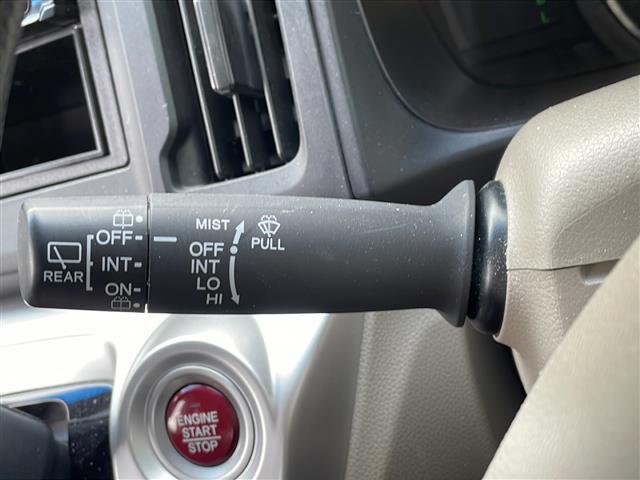 N-WGN G・Aパッケージ 社外オーディオ(DEH-5500)AM/FM/CD ETC 前後ドライブレコーダー アイドリングストップ 横滑り防止装置 盗難防止装置 キセノンヘッドライト オートライト オートエアコン ドアバイザー(7枚目)