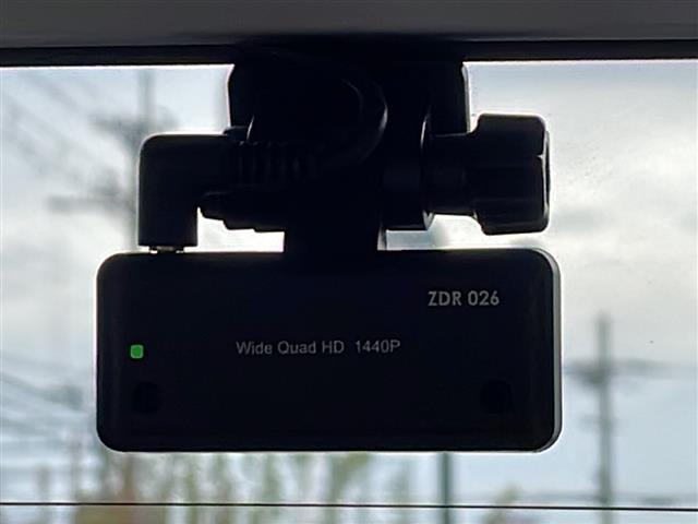 N-WGN G・Aパッケージ 社外オーディオ(DEH-5500)AM/FM/CD ETC 前後ドライブレコーダー アイドリングストップ 横滑り防止装置 盗難防止装置 キセノンヘッドライト オートライト オートエアコン ドアバイザー(19枚目)