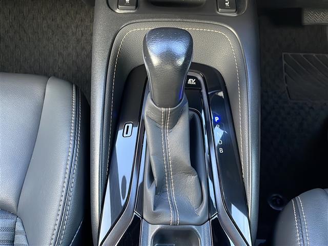 カローラ ハイブリッド　ダブルバイビー　ワンオーナー　純正メモリナビ　ＡＭ／ＦＭ／Ｂｌｕｅｔｏｏｔｈ　フルセグテレビ　モデリスタエアロ　バックカメラ　ビルトインＥＴＣ　前後ドライブレコーダー　レーダークルーズコントロール　衝突軽減ブレーキ（12枚目）