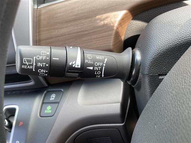 フリード Ｇ・ホンダセンシング　ワンオーナー　純正メモリナビ　ＡＭ　ＦＭ　Ｂｌｕｅｔｏｏｔｈ　フルセグテレビ　バックカメラ　ビルトインＥＴＣ　ドライブレコーダー　クルーズコントロール　衝突軽減ブレーキ　レーンキープアシスト（10枚目）