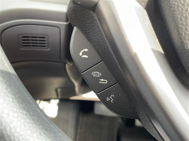 フリード Ｇ・ホンダセンシング　ワンオーナー　純正メモリナビ　ＡＭ　ＦＭ　Ｂｌｕｅｔｏｏｔｈ　フルセグテレビ　バックカメラ　ビルトインＥＴＣ　ドライブレコーダー　クルーズコントロール　衝突軽減ブレーキ　レーンキープアシスト（12枚目）